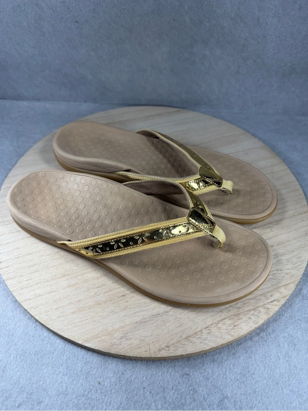 Vionic Tan Footbed Sandals with Gold Metallic Straps
